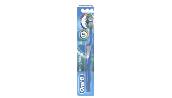 Oral-B Komnnekc Tooth Brush