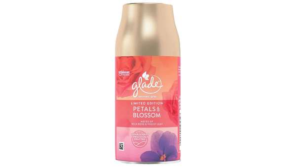 Glade Limited Edition Petals And Blossom