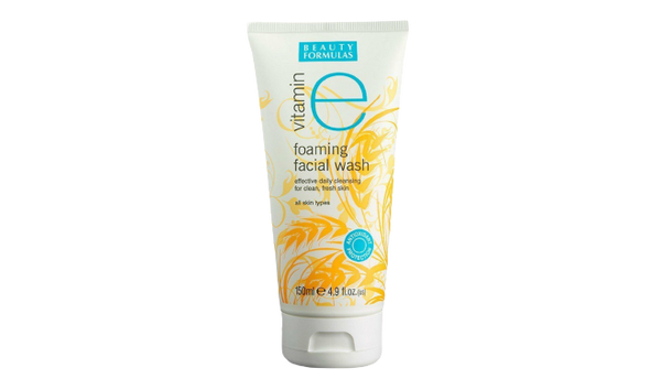 Beauty Formulas Vitamin C Foaming Facial Wash