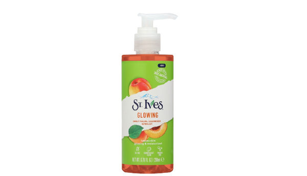 St Ives Glowing Daily Facial Cleanser Apricot