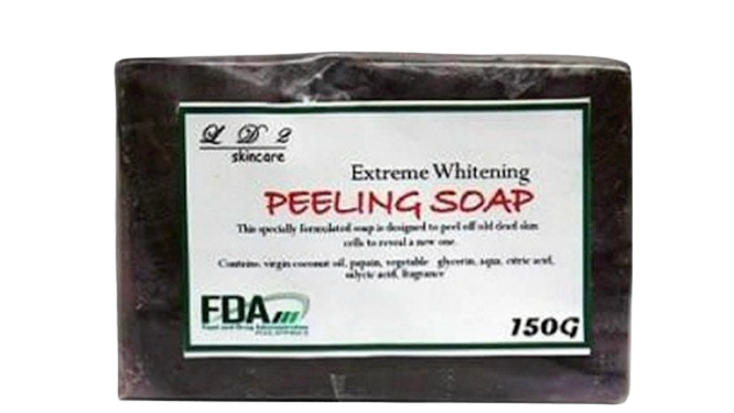 Extreme Whitening Strawberry Milk Peeling Soap